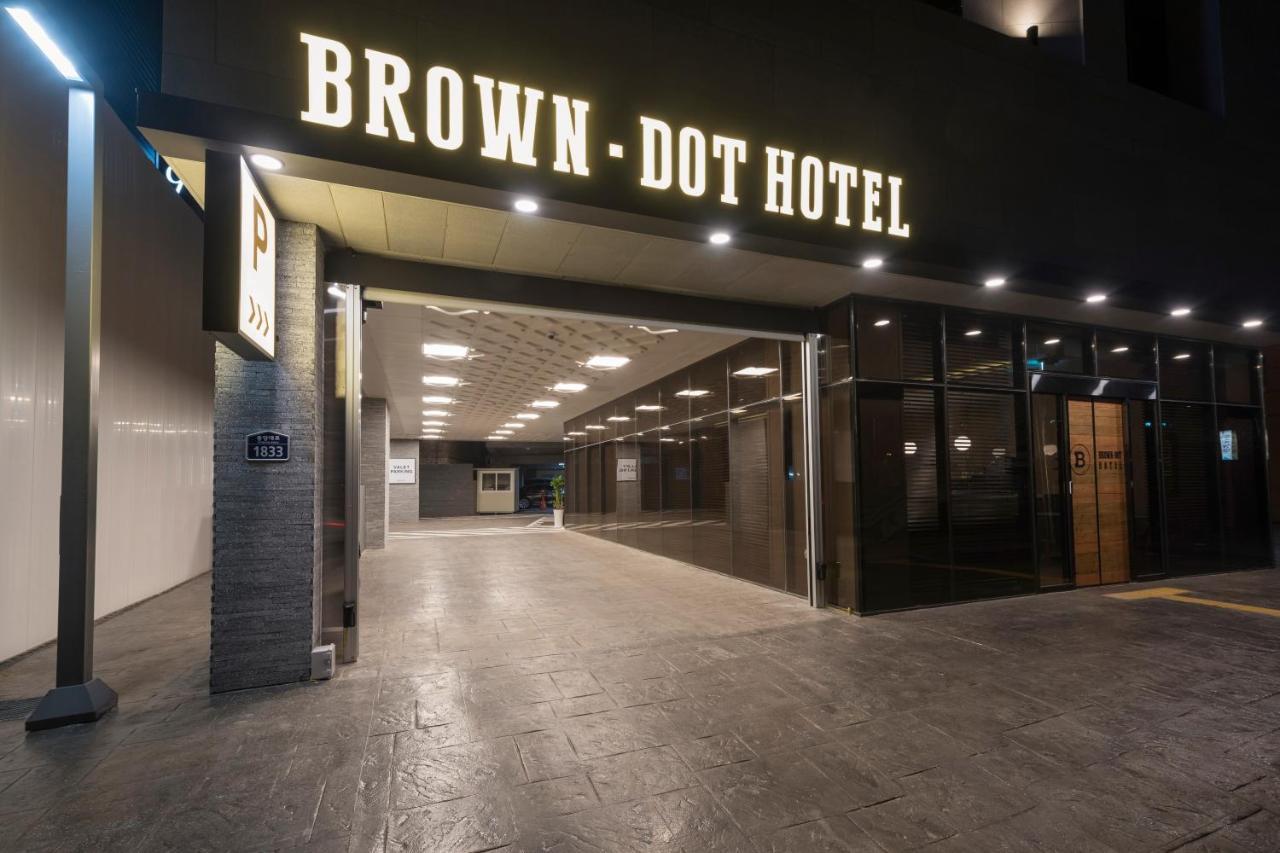 Browndot Hotel Guseo Puszan Kültér fotó